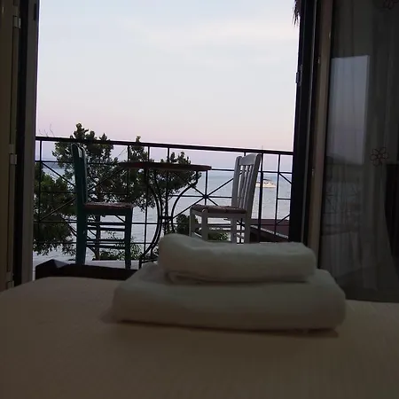 Beach House Апартаменты