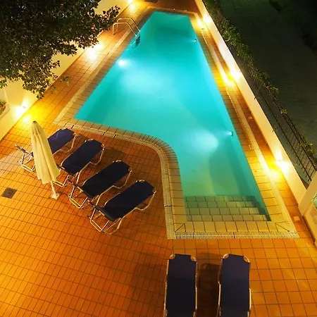Beach House Апартаменты *